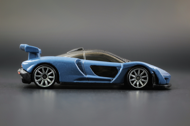 Illustration for article titled Hot Wheels' latest $1 Hypercar: McLaren Senna